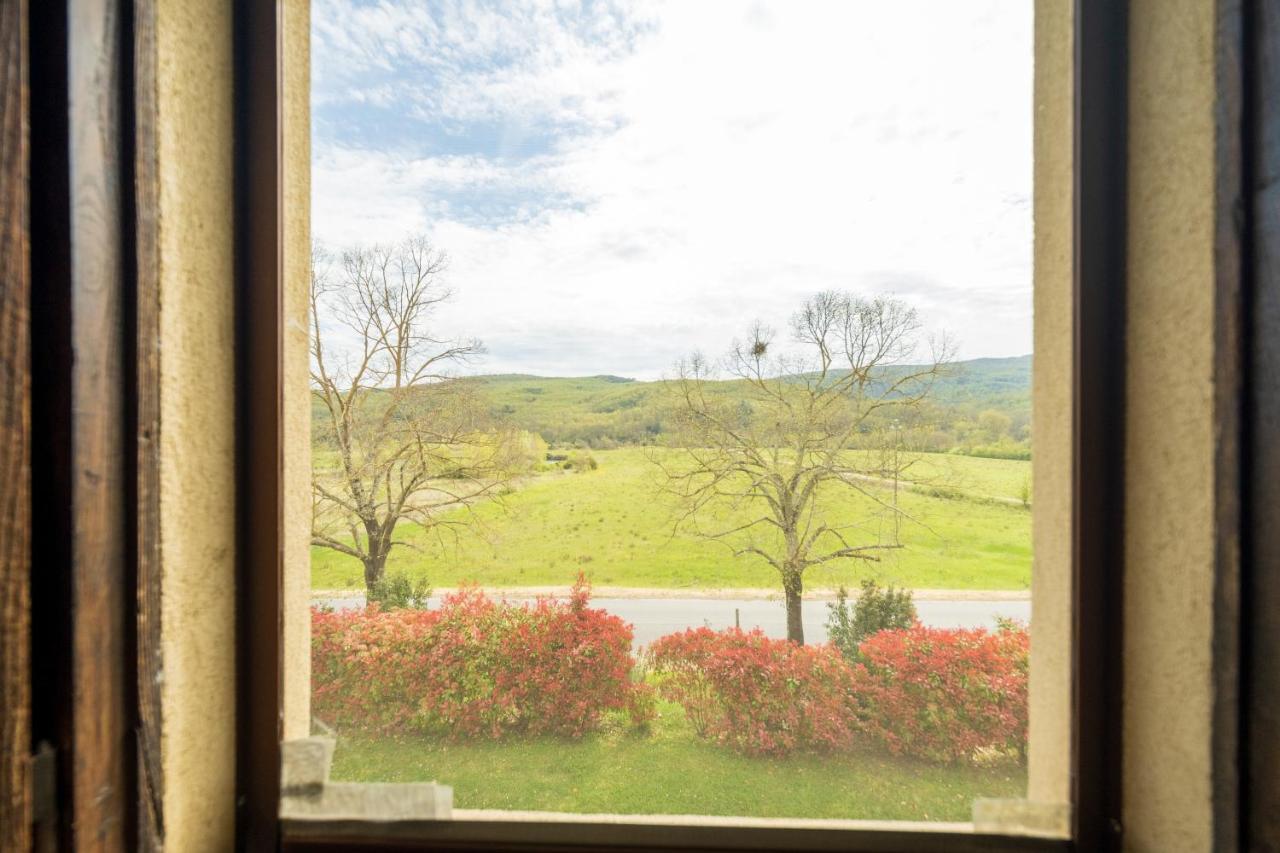 Agriturismo Due Ponti Chianni Luaran gambar